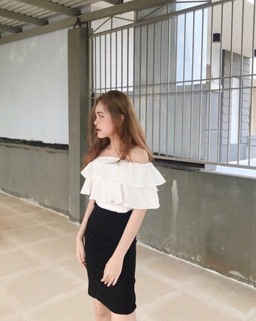 Áo croptop bẹt vai 2 tầng trễ vai trắng caro ( hình thật mẫu shop chụp) | BigBuy360 - bigbuy360.vn