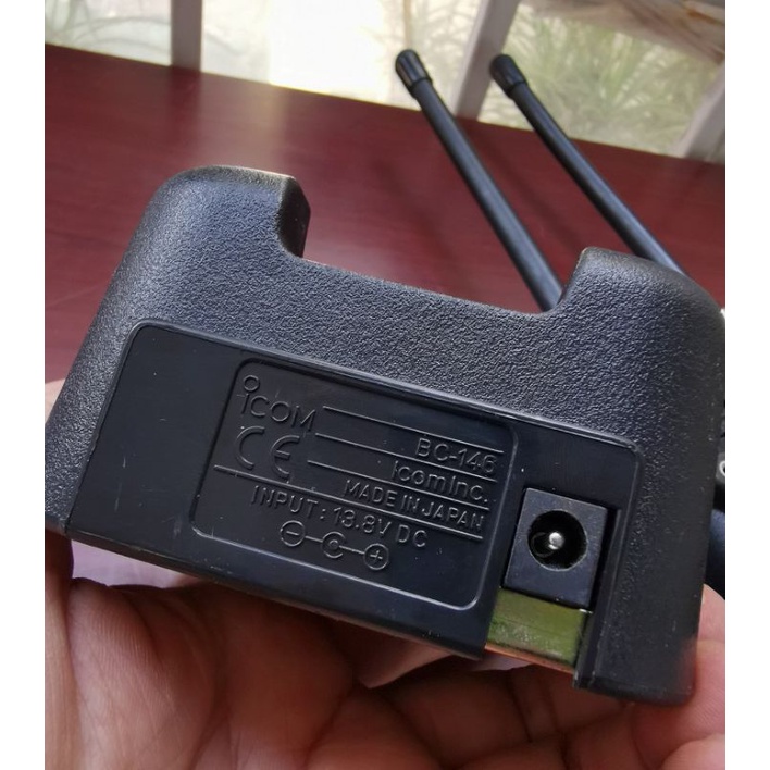 Bộ đàm công suất lớn iCom V82 Made Japan
