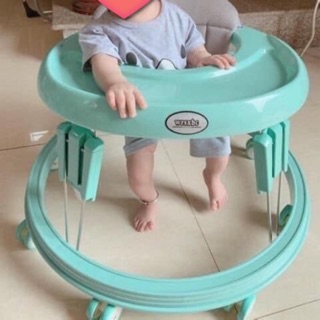 Xe tròn tập đi cho bé thay đổi độ cao