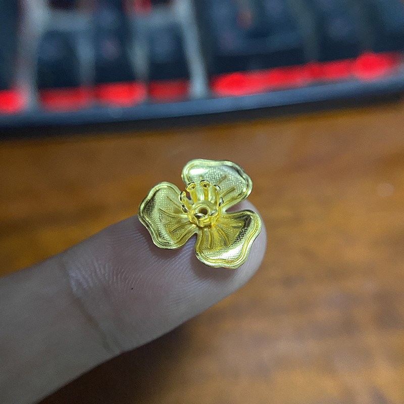 1 phiến hoa 3 cánh kèm nhụy 16mm nguyên liệu làm trâm làm trang sức cổ trang