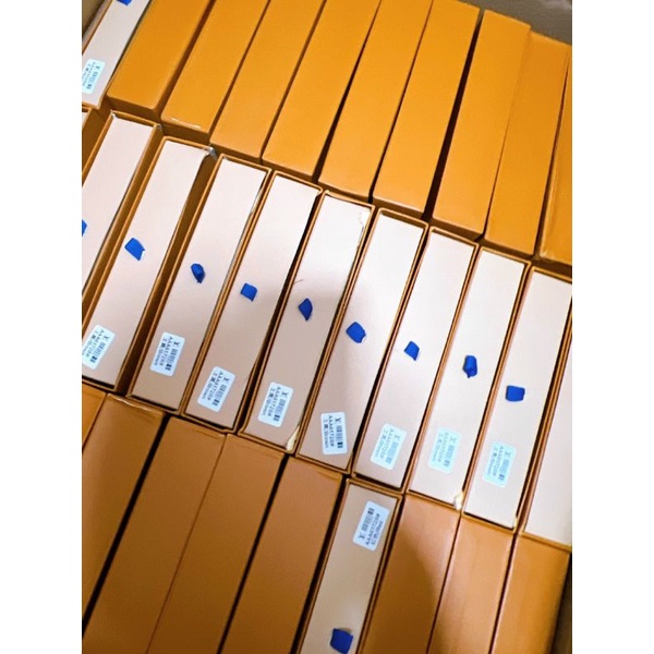 VÍ CẦM TAY LV - HÀNG  VIP ĐẸP SUPER FULL BOX SZ 20