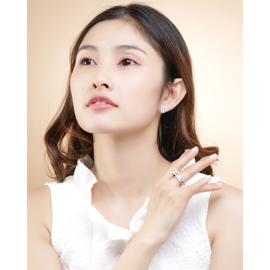 Bông tai nữ UHA mạ vàng 18K , đính kim cương nhân tạo B961130-70