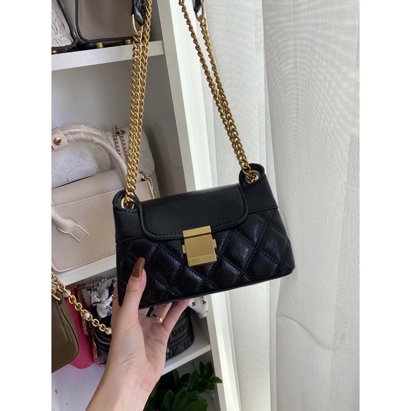 Túi kẹp nách ô trần khoá bấm hai ngăn thời trang mới 2021