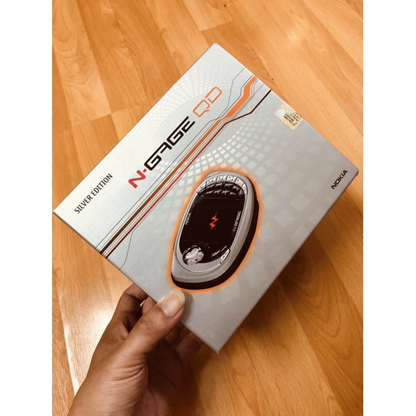 Nokia N-gage QD silver edition