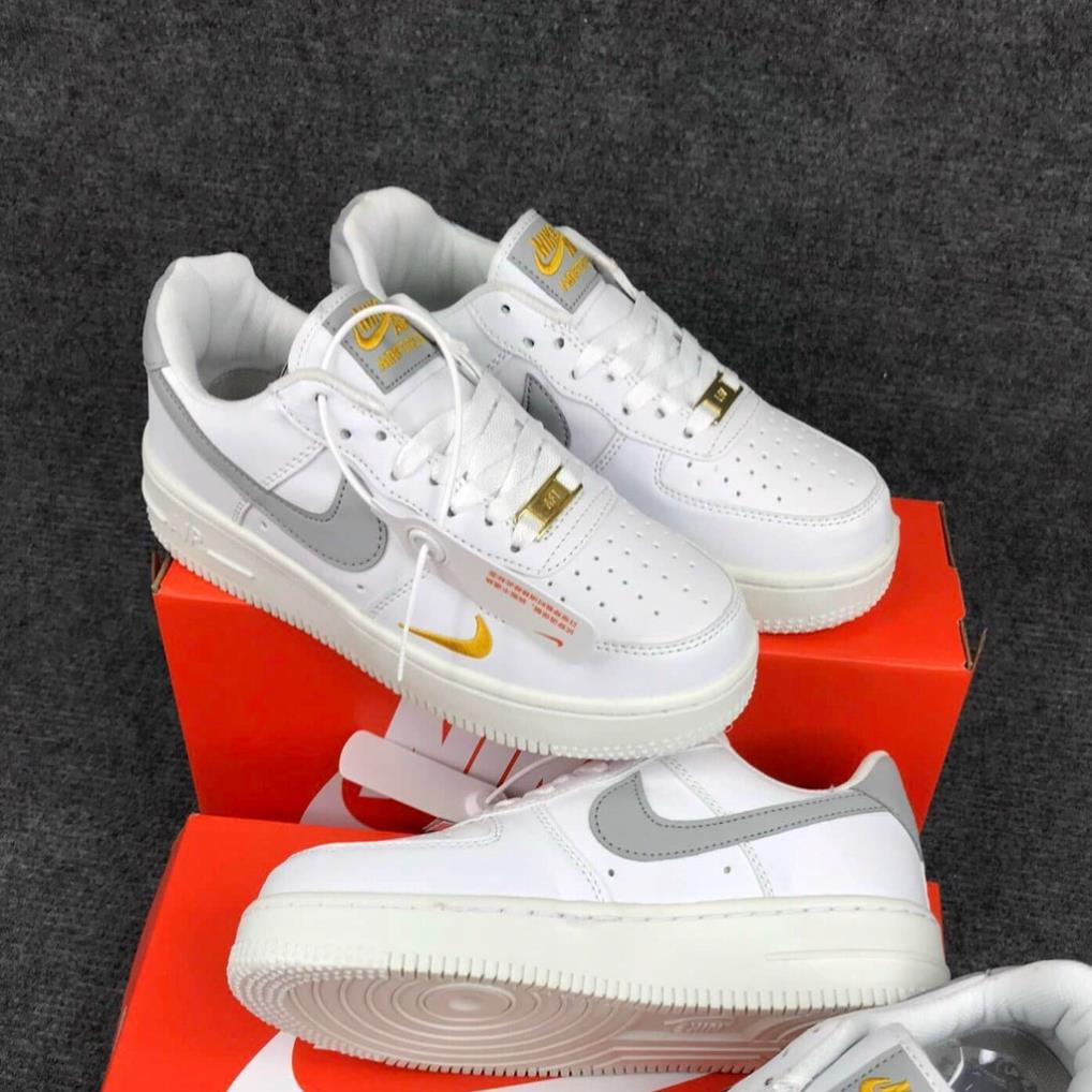 Giày thể thao air force 1 vệt xám logo vàng , Giày AF1 trắng vệt xám nam nữ bản đẹp 2022 full box bill