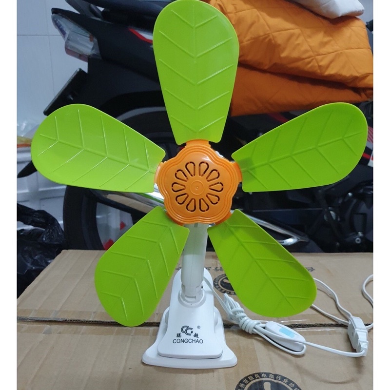 QUẠT KẸP ĐIỆN 220V Sải Cánh20cm , Quay 180độ Có thể kẹp ngay cạnh bàn