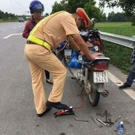 [BÁN GIÁ GỐC] Bơm đạp chân xe máy, xe đạp, ô tô cao cấp