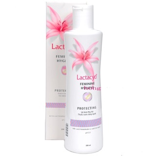 Dung dịch vệ sinh phụ nữ Lactacid FH