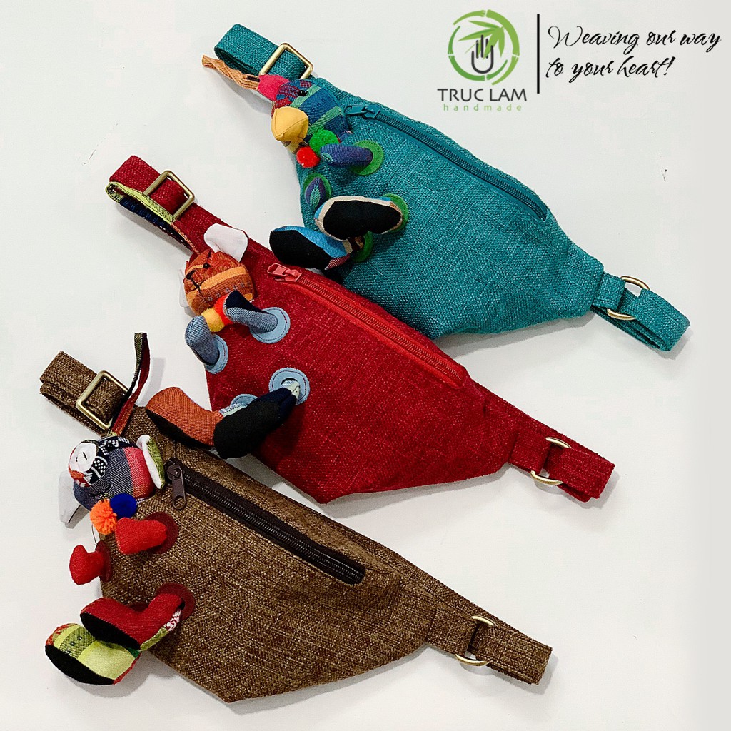 Túi Bao Tử Đeo Chéo Vải Gai Gắn Thú Nhồi Bông Ngộ Nghĩnh  - Trúc Lâm Handmade