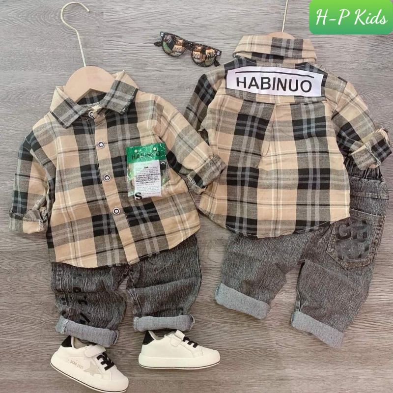 Sét bé trai quần bò kiết hợp. với áo sơ mi chất thun đũi.
