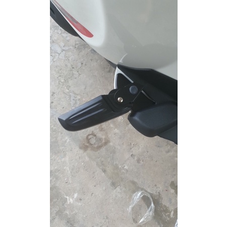 Gác chân Vespa Sprint Prima LX S