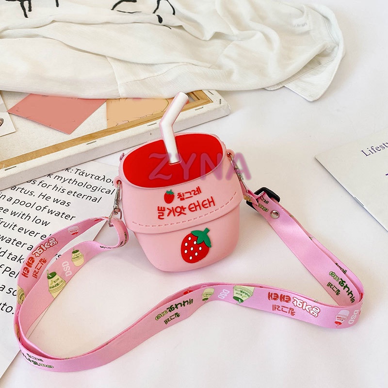Túi Đeo Chéo Mini Bằng Silicon Hình Trái Bơ Dễ Thương Cho Bé Gái