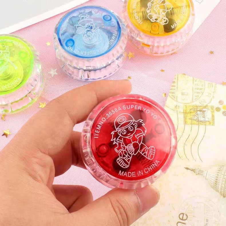 Con quay yoyo Đồ Chơi Con Quay ZoZo 🔥FREESHIP🔥 Con Quay YoYo Siêu Anh Hùng