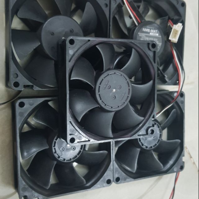 Quạt tản nhiệt DC 24V 8×8 hàng tháo máy Nhật 99%.