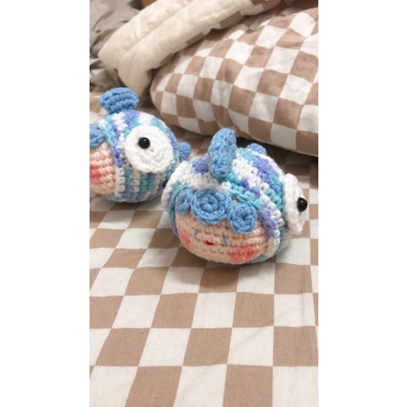 Móc khóa em bé colplay bằng len