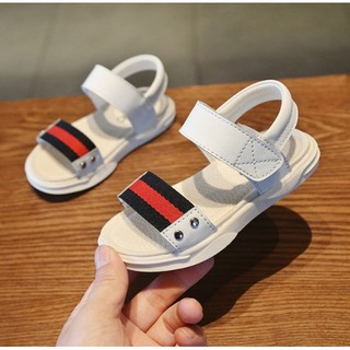 sandal bé trai