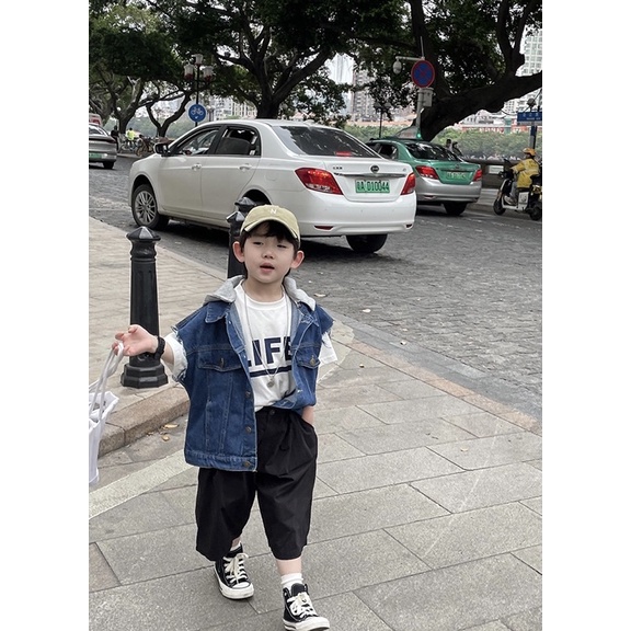 Áo gile Jean mũ trùm cao cấp bé trai