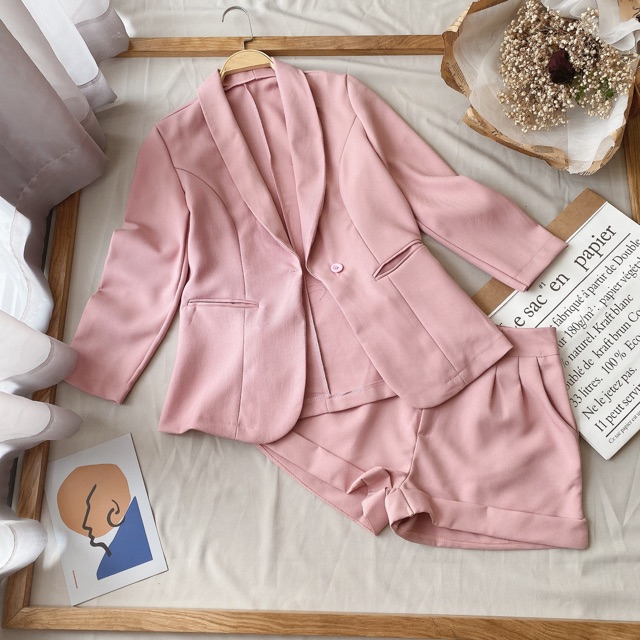 SET VEST SHORT HỒNG ( KO KÈM ÁO TRONG )