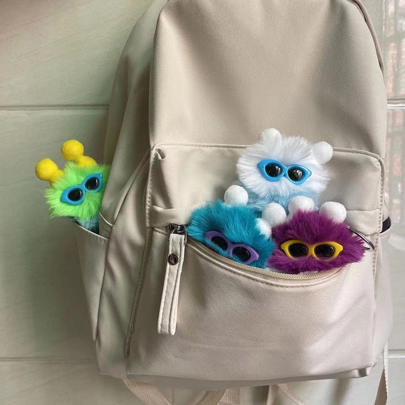 Móc khóa đính phụ kiện con sâu bướm ngộ nghĩnh đáng yêu YKD