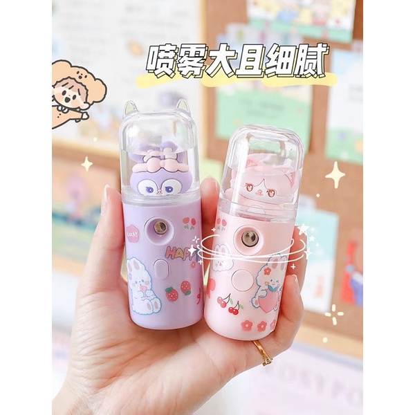 Máy phun sương cầm tay hình nhân vật dễ thương sử dụng cấp ẩm cho da vào thời tiết hanh khô hay ngồi điều hoà