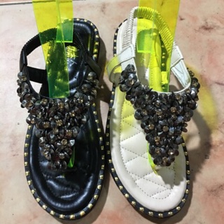 Sandal sỏ ngón đính đá