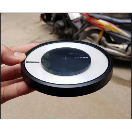 Đế sạc nhanh không dây Magic Disk 4 Nillkin