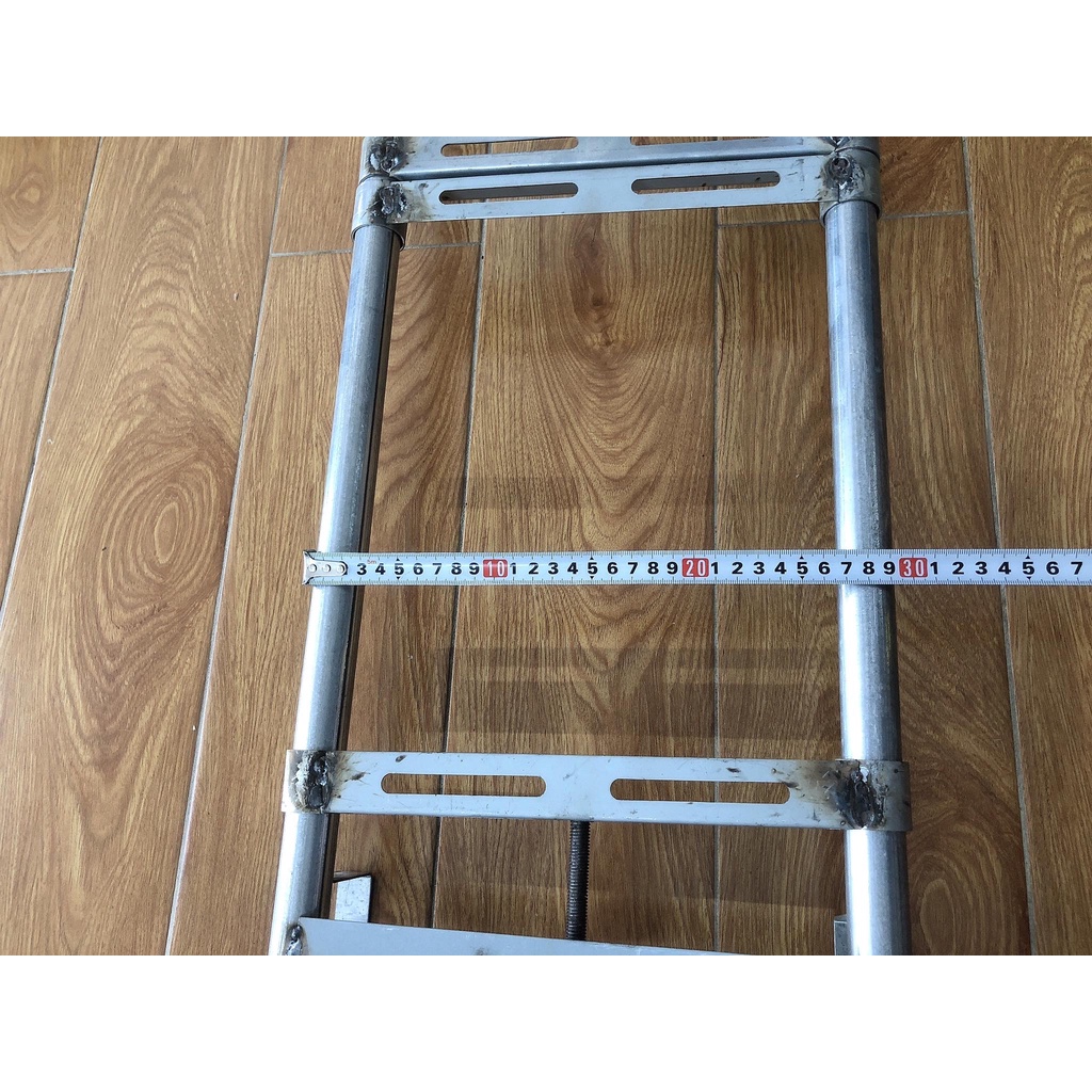 Khung máy rửa xe, chân đế máy rửa xe  - Gắn Máy Rửa Xe Đầu Rời