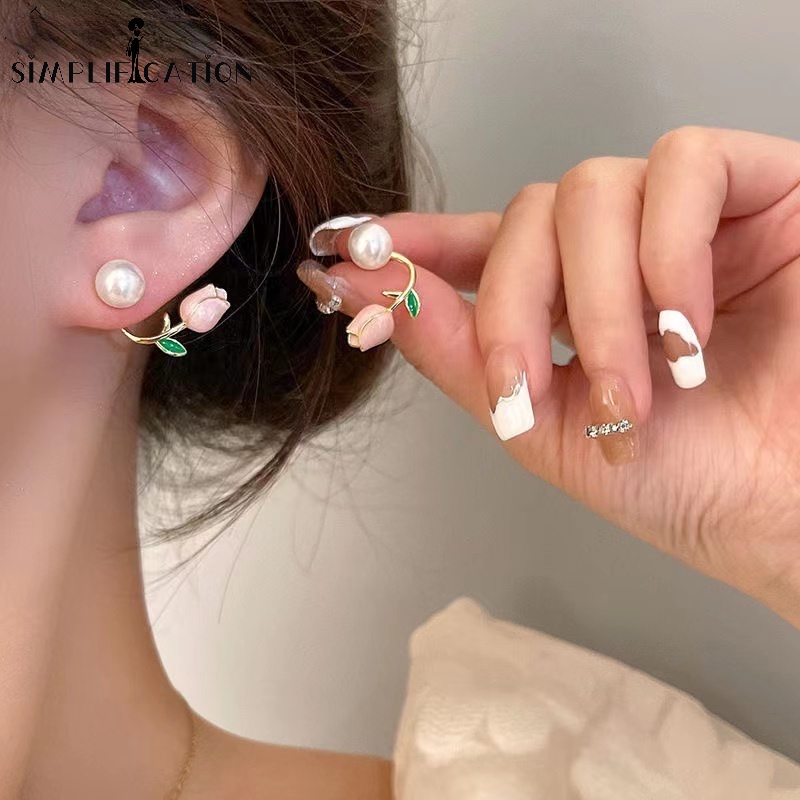 Khuyên Tai Hình Hoa Tulip Hồng Đính Ngọc Trai Giả Dễ Thương