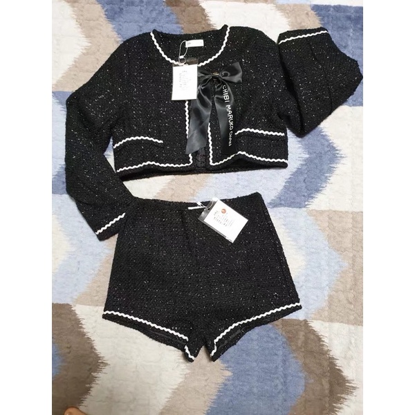 Set đồ dạ tweed đen biểu diễn giống Jennie BLACKPINK