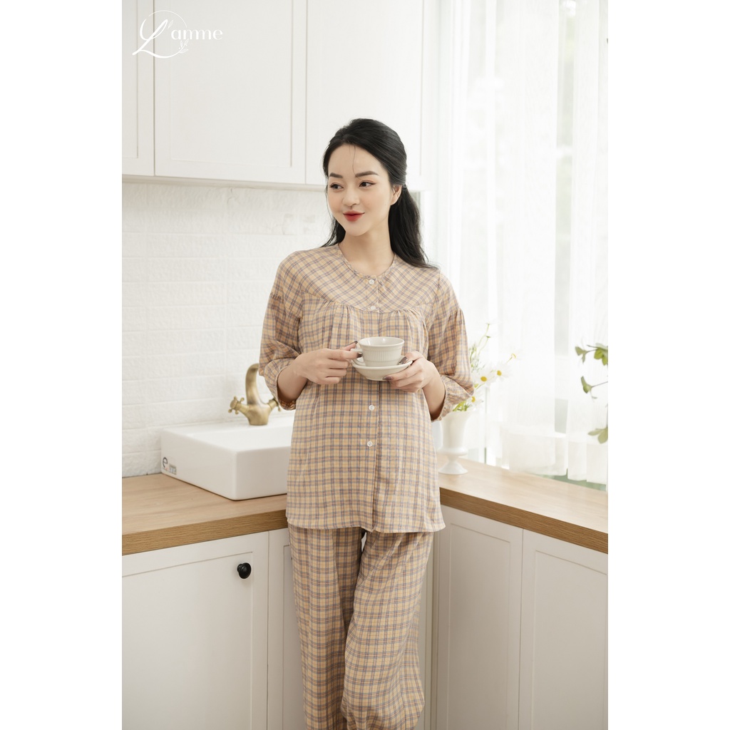 Bộ bầu mặc nhà Jia chất liệu đũi mềm mại, kiểu dáng nhẹ nhàng, màu sắc trẻ trung thiêt kế by LAMME
