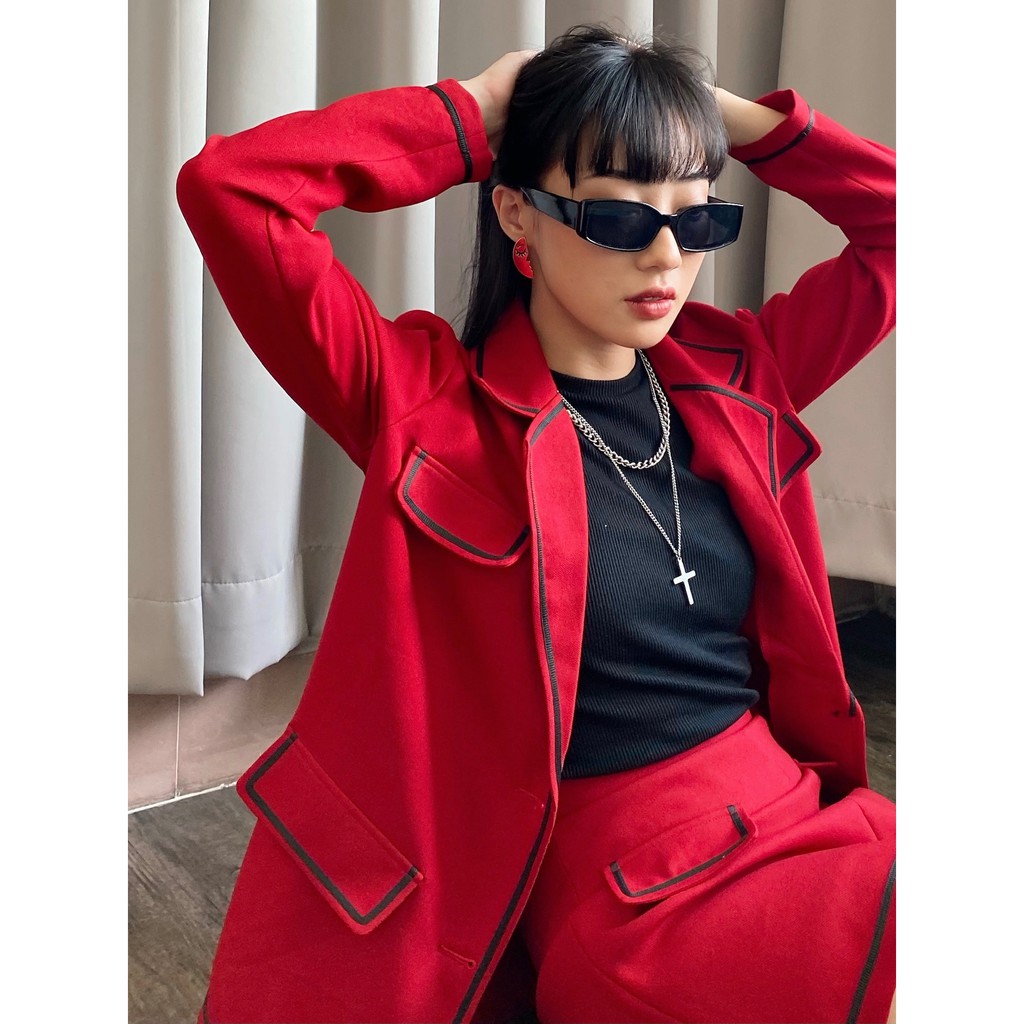 Áo Blazer 2 Túi Màu Đỏ Viền Đen EDINI - A1202 | BigBuy360 - bigbuy360.vn