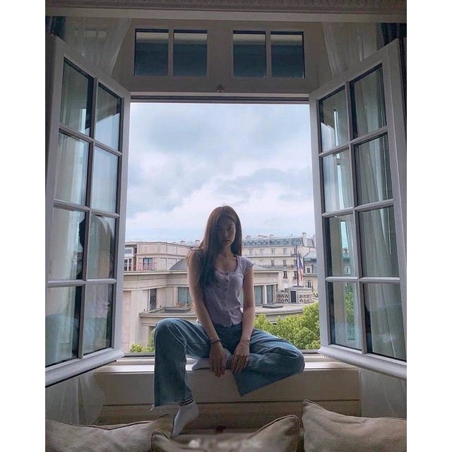 Quần jeans ống rộng không gấu giống Jennie BLACKPINK