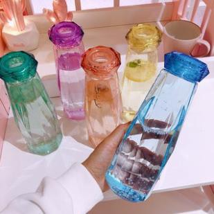 Bình Đựng Nước Thủy Tinh Màu, Dáng Kim Cương Diamond Cao Cấp, Dung Tích 500ml, Siêu Đẹp, Siêu Tiện Dụng - BX