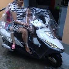 Áo mưa trong suốt tiện dụng