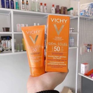 Kem chống nắng vichy