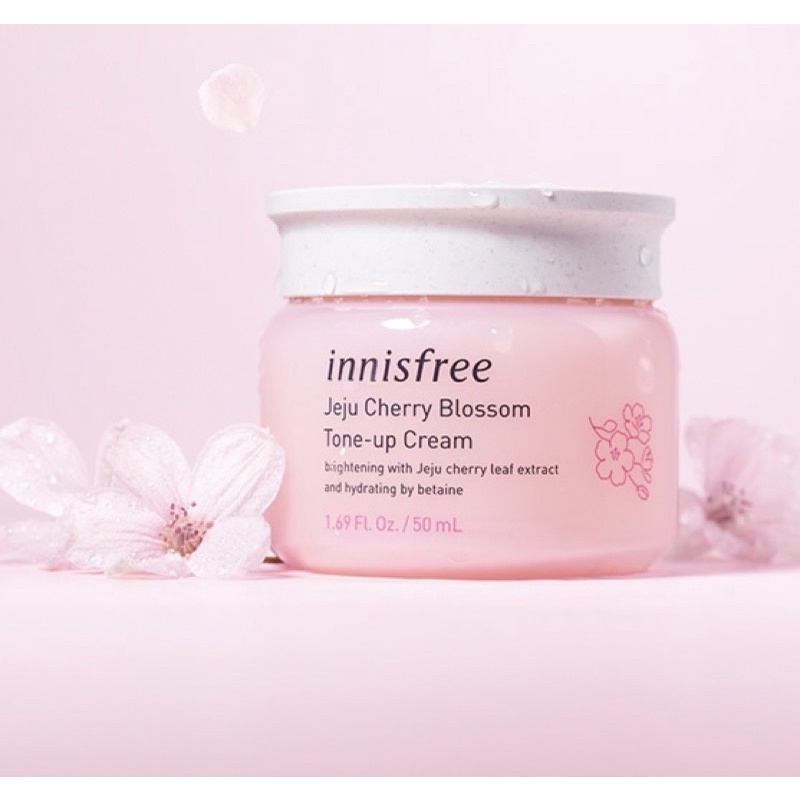 Kem dưỡng innisfree jeju cherry blossom tone up new 2019