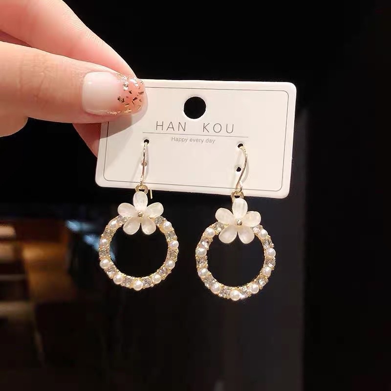 bông tai hình hoa cúc 2 màu siêu dễ thương phong cách hàn quốc