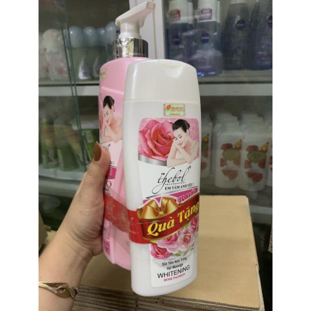 Sữa tắm Thebol hương hoa hồng em tắm anh yêu 650g tặng kèm chai nhỏ như hình