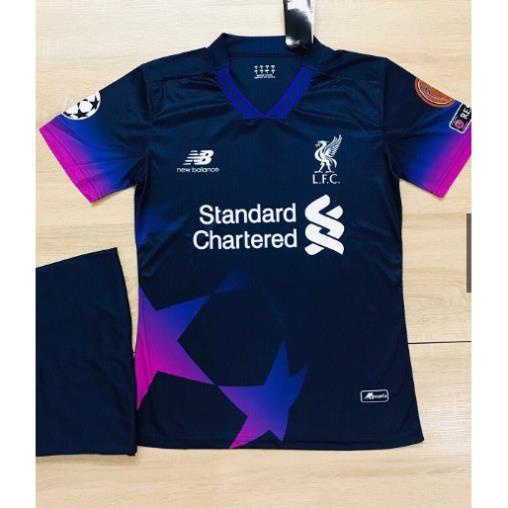 Quần Áo Đá Bóng Áo Đấu Liverpool Xanh Than Độc Lạ 2022