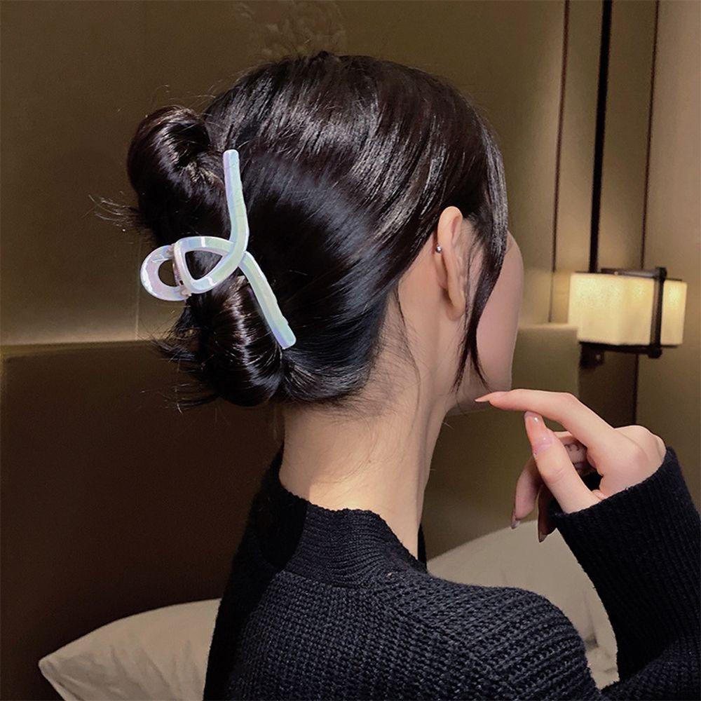 Kẹp Tóc Móng Vuốt Hình Cá Mập Màu Laser Kiểu Dáng Retro Thời Trang Cho Nữ