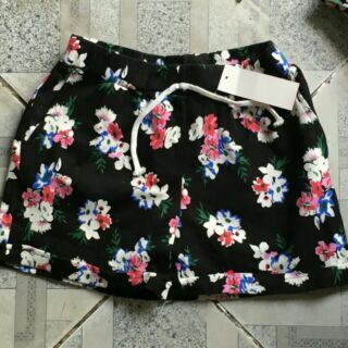 Quần short kaki hoa