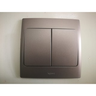 Công tắc đôi, công tắc ba 1&2 chiều Mallia Legrand