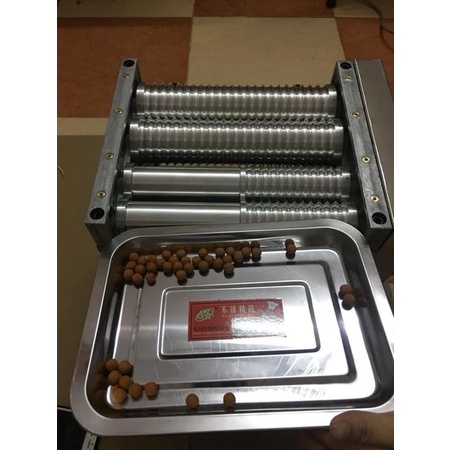 Máy vo viên bánh cà, máy làm bánh nhãn Nghệ An, Thanh Hóa