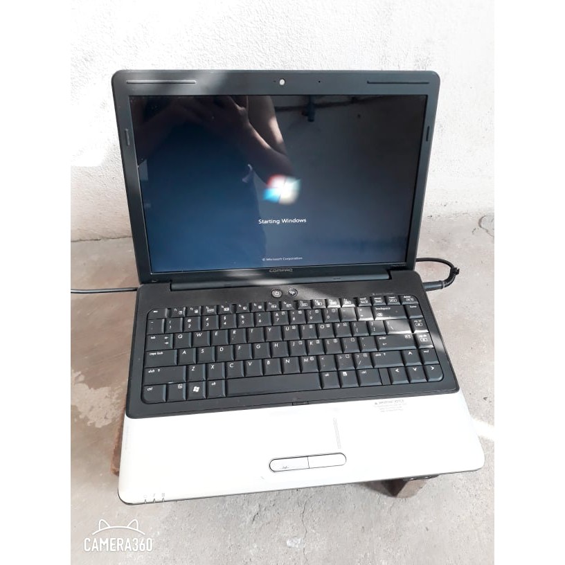 Laptop hp compaq cq40