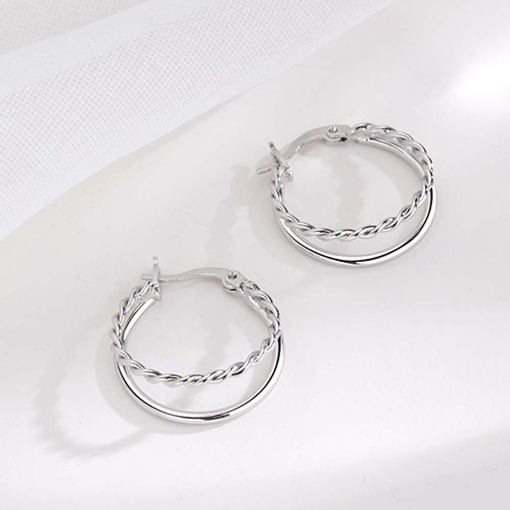 Khuyên Tai Nữ Trang Tạo Hình Độc Đáo