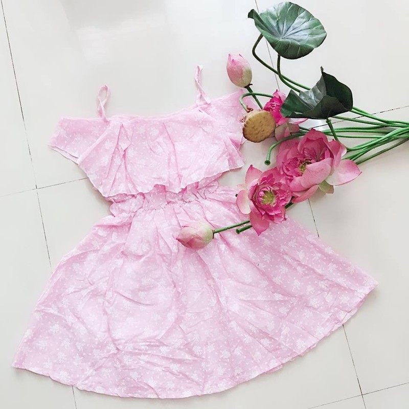 ĐẦM XÔ XÒE TRỄ VAI SALE