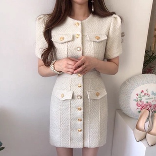 Váy dạ ôm body tay ngắn khuy vàng sang trọng