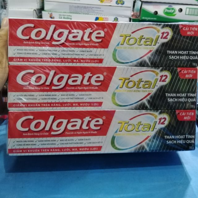 Kem đánh răng colgate total than hoạt tính.