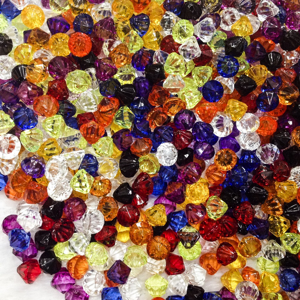 30 hạt nhựa kim cương ancrylic pha lê nhiều màu dùng trang trí thủ công làm màn rèm treo