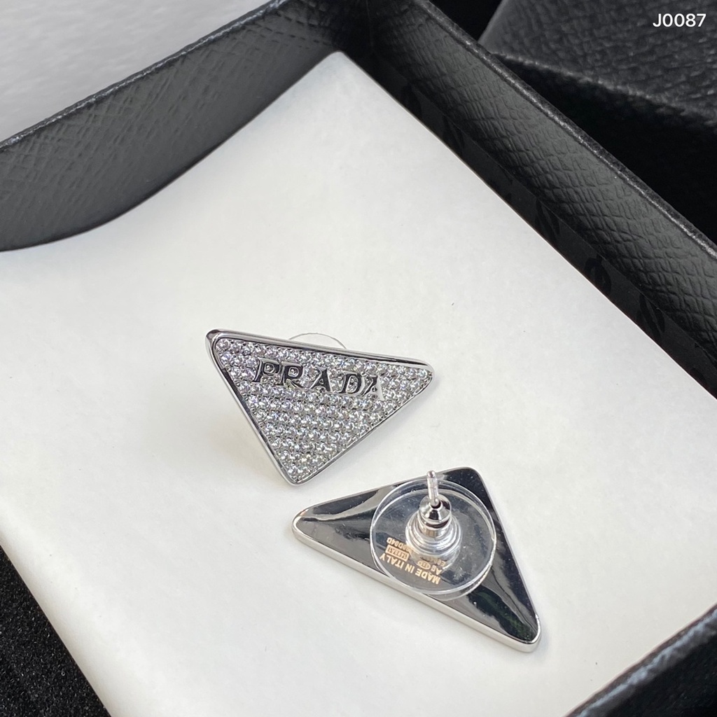 Bông tai đính đá zircon Pra lấp lánh